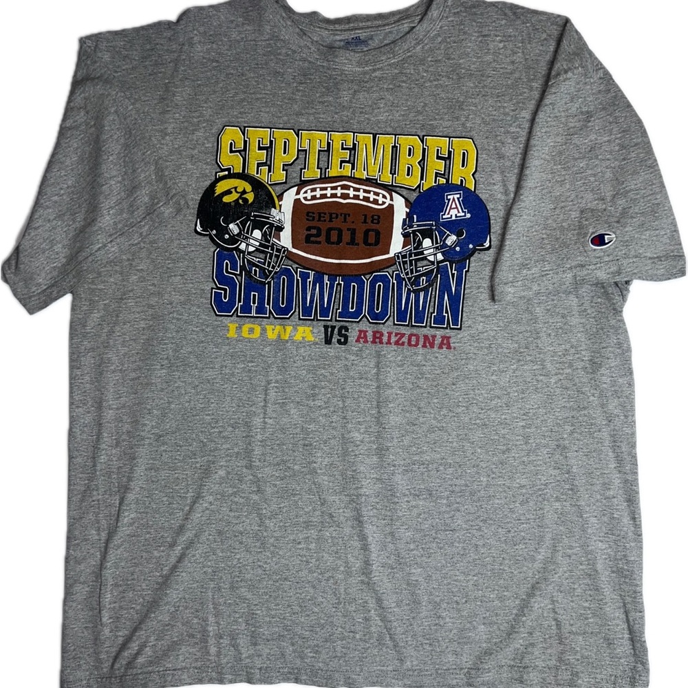 Champion Iowa Hawkeyes vs Arizona Wildcats Football T-Shirt Grey Tee Mens 2XL